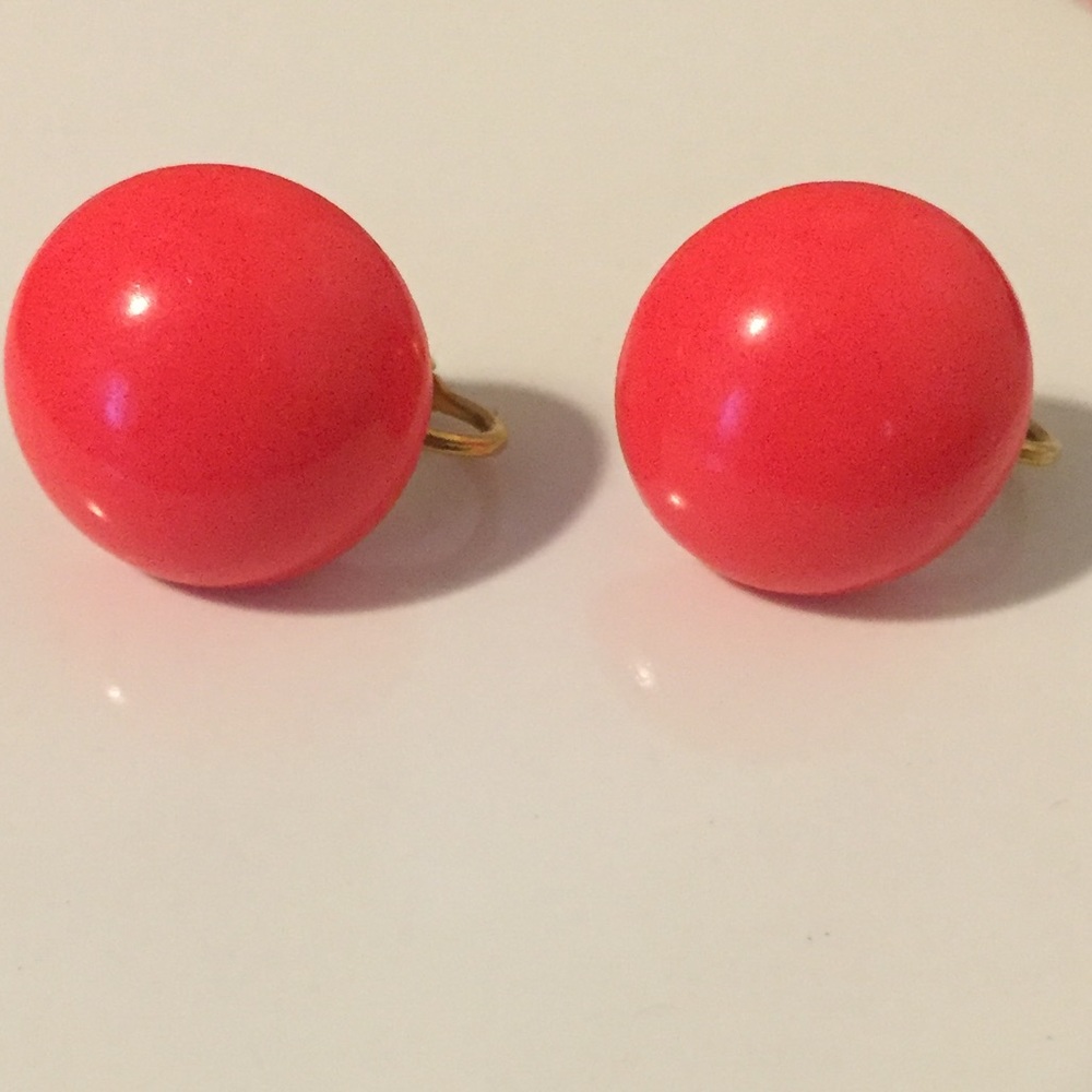 Hot pink gum ball earrings
